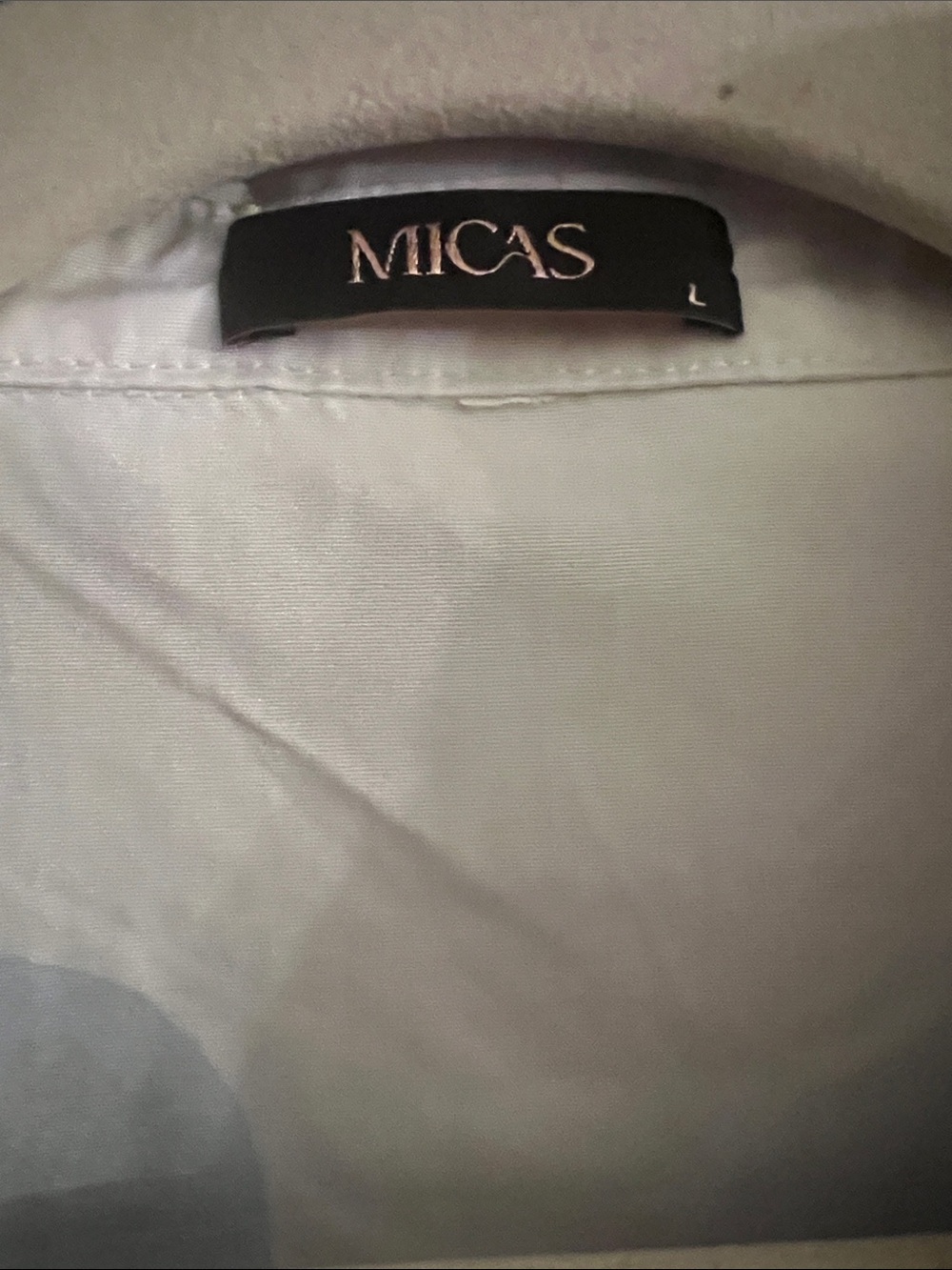 MICAS Graphic Button-Up Shirt - Picture 2 of 11